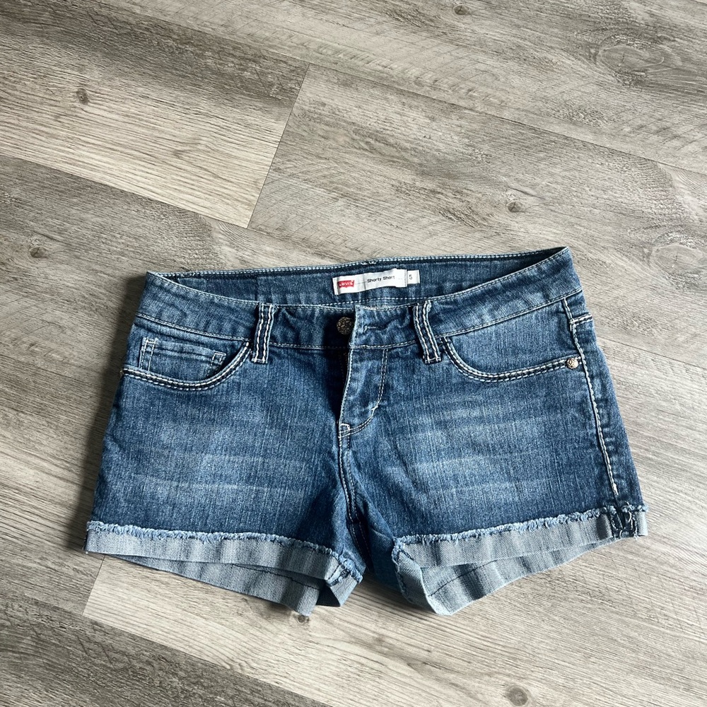 Levi’s Women's Blue Denim Shorty Shorts